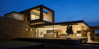 House Boz in Pretoria, South Africa by Nico van der Meulen Architects