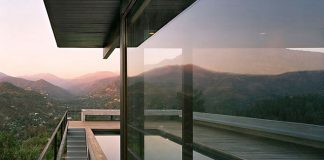 Dream house in Chile by Max Núñez architects.