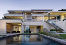 Mosman house in Sydney, Australia by SAOTA.