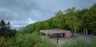 The Pustevny Gateway by Henkai Architekti